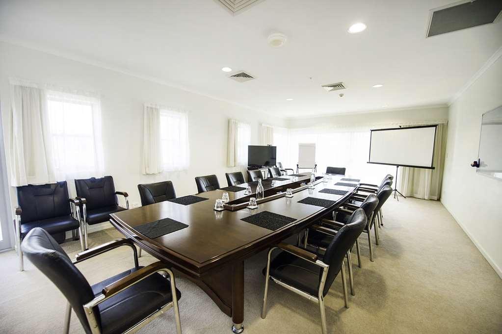 Gladstone City Central Apartment Hotel Official Съоръжения снимка
