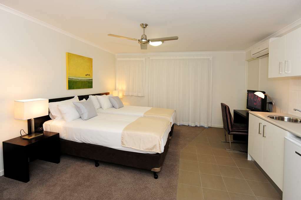Gladstone City Central Apartment Hotel Official Стая снимка